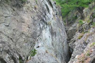 L'imbocco della scalinata che porta alla Borna vera e propria