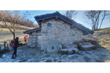 Il Mulino d'Arlaz, punto di partenza del Sentiero nr.04